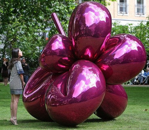 This Just In: Jeff Koons Sculpture in London Park