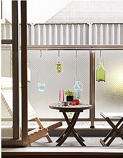 Roundup: Glass Lighting in the Garden