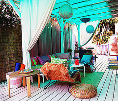 Endless Summer: Create a Enclosed Outdoor Retreat Endless Summer: Create a Enclosed Outdoor Retreat