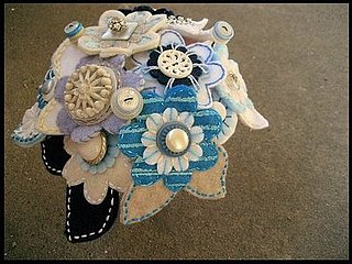 Etsy Find: Felt Flower Button Bouquets