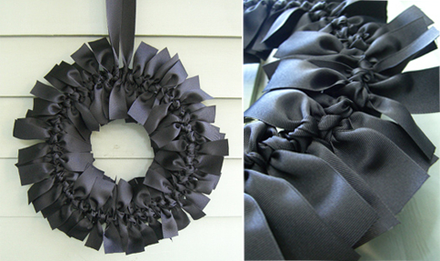 DIY: Halloween Ribbon Wreath