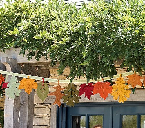 Steal of the Day: Pottery Barn Kids Thanksgiving Leaf Garland