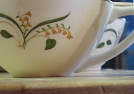 The Ninth DIY of Christmas: Teacup Candles