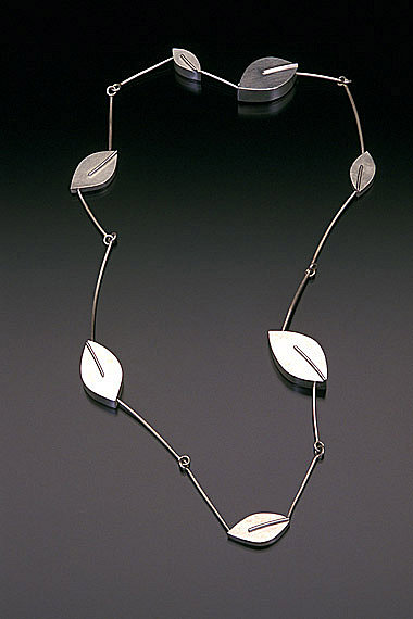 Sarah Hood, jewelry artist :: Jewelry :: Gold & Silver :: Leafed #1