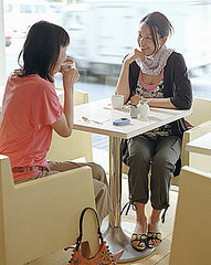 Where Do You Stand? Receiving Compliments 