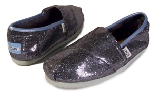 TOMS Navy Glitter Canvas Shoes: Love It or Hate It? 