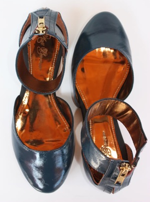 Online Sale Alert: 30 to 70 Percent Off at ShopRobertson