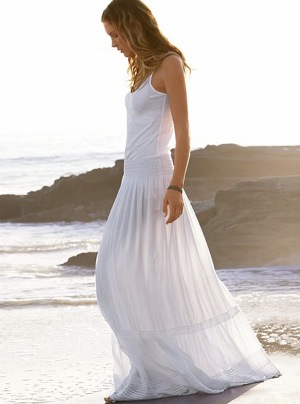 Online Sale Alert! Summer Essentials at Victoria's Secret 