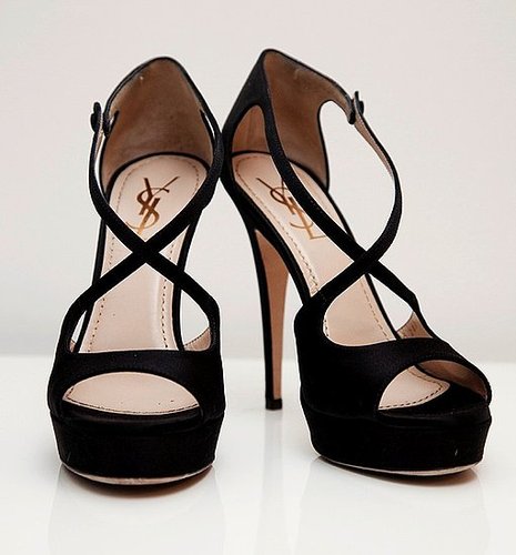 Sneak Peek of Julia Restoin-Roitfeld's Boudoir! Sneak Peek of Julia Restoin-Roitfeld's Boudoir!