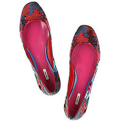 Different Kinds of Appliques and Embellishments Different Kinds of Appliques and Embellishments