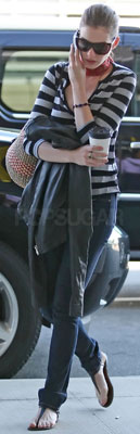 Celeb Style: Anne Hathaway