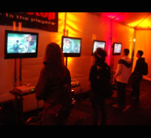 There were plenty of Xbox 360's and PS3's to get your hands on to play the game. There were plenty of Xbox 360's and PS3's to get your hands on to play the game.