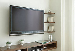 Properly Distance Your HDTV From Your Sofa