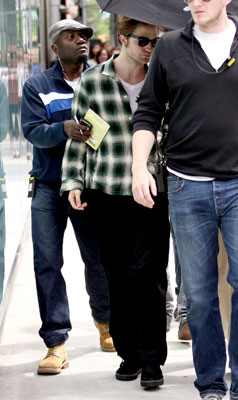 Pattinson Under Cover
