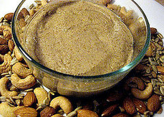 Weekend Well-Being: Make Your Own Mixed Nut Butter Weekend Well-Being: Make Your Own Mixed Nut Butter