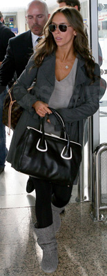 Celeb Style: Jennifer Love Hewitt 