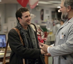 TV Tonight: Noah Wyle's Back in the ER