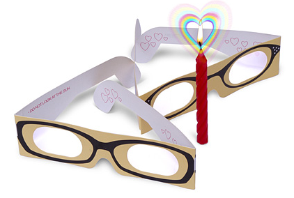 Spice Up Your V-Day Dinner With a Holographic Candle Kit