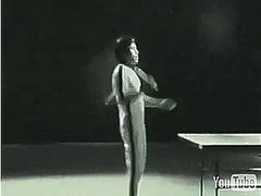 Bruce Lee Spliced Into New Nokia Commercial Bruce Lee Spliced Into New Nokia Commercial