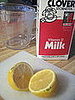 Simple Substitution for Buttermilk