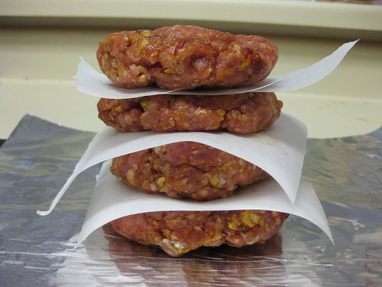 How To Pack Burgers For a Picnic
