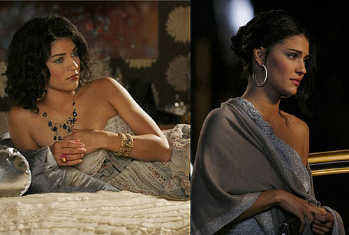 Which glamorous look do you love more? Which glamorous look do you love more?