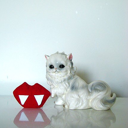 Lippy Fangs Catnip Toy ($10)