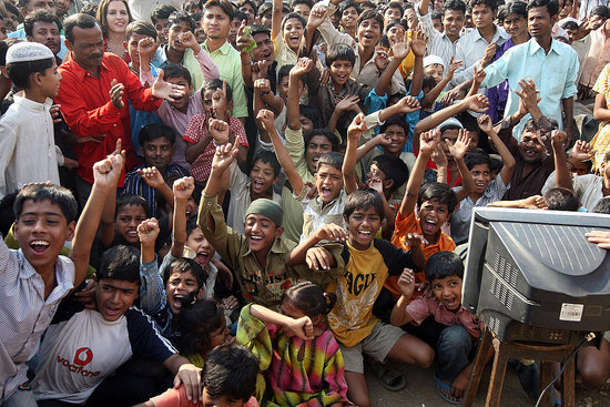 Photos From Mumbai Slums Celebrating Slumdog Millionaire Oscar Photos From Mumbai Slums Celebrating Slumdog Millionaire Oscar