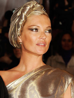 Sugar Bits — Kate Moss To Pen Her Autobiography