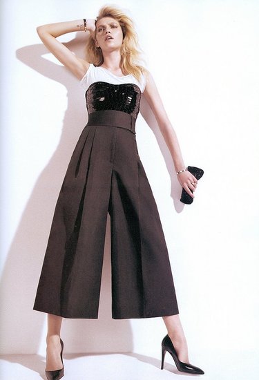 Aline Weber does Vogue Brazil-august 09