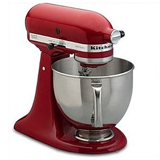 Enter the YumSugar Sweet Valentine's Day Giveaway!