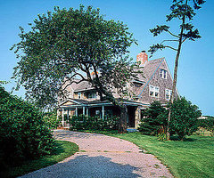 On the Market: Grey Gardens For Summer Rental