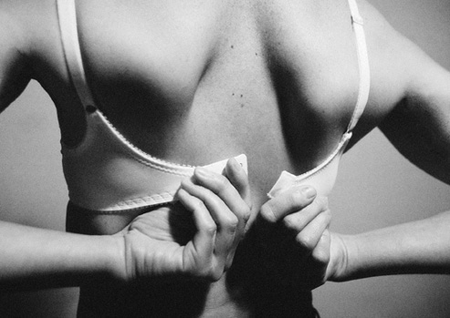 The How-To Lounge: Buying a Bra that Fits!