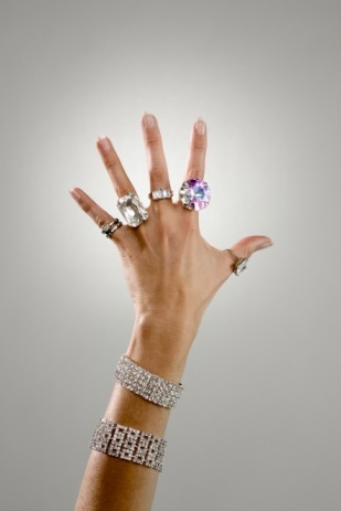 The How-To Lounge: The Skinny on Jewelry