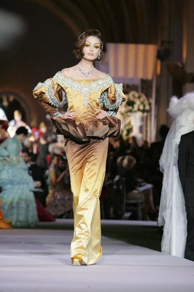 Modelwalk_Tony_14482377_600 Modelwalk_Tony_14482377_600