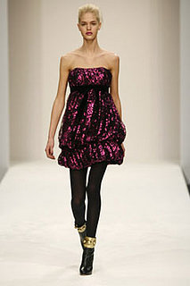 Fab Flash: London Fashion Week To Offer VIP Treatment to Paying Guests 