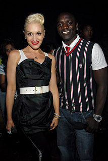 Gwen and Akon Dumped By Verizon