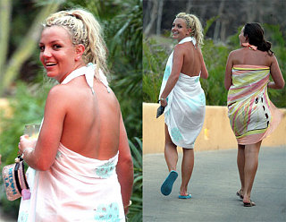 Britney Hops to Mexico as Mom Heads to The View