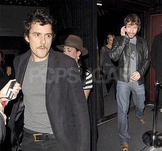 Orlando Uses His 'Stache To Woo The Nightclub Foxes