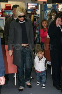 Gwen's Little Rocker Explores His Wildlife Side