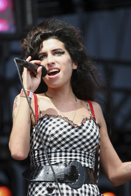 Sugar Bits - Amy Winehouse Enters Rehab