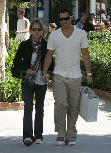 Jessica Alba Is Pregnant!