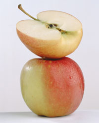 Another Reason to Love Apples: Calorie Intake Decrease