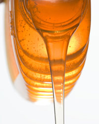 Honey Eases Nightime Coughs in Children