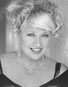 GiggleSugar Interviews: Victoria Jackson