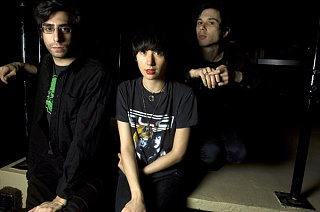 Music Video: Yeah Yeahs Yeahs, "Down Boy" Live