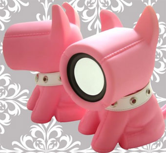 Totally Geeky or Geek Chic? Pink Bow Wow Speakers