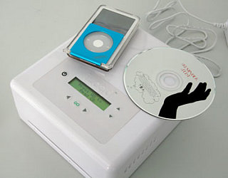 iLoad: Loads Your iPod Music Sans Computer
