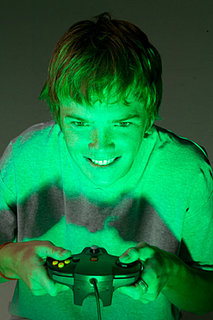 Man Dies After Days of Gaming In Internet Cafe