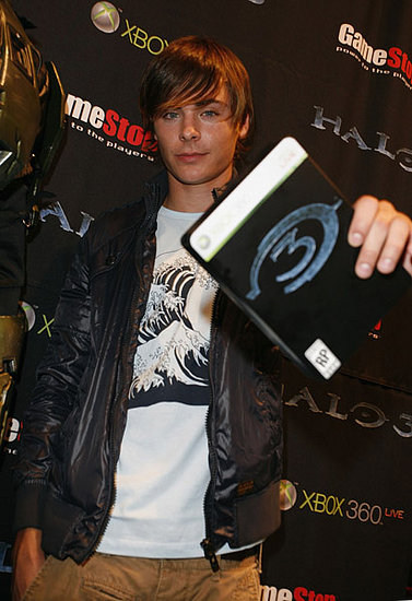 ZacEfron_Jean_14863926_600